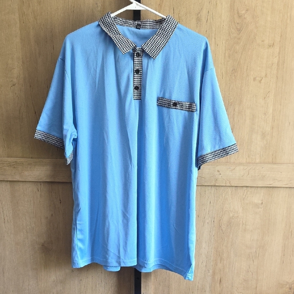 (J53) Light Blue Polo with Checkered Collar Details Sz XXL